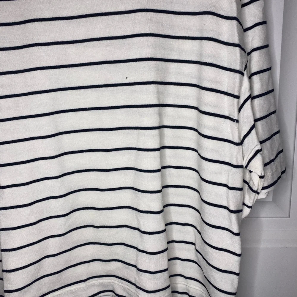 Boutique Black and white striped lounge set - Picture 7 of 10